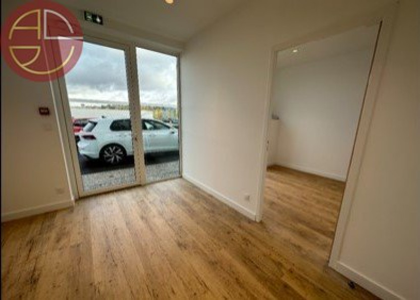 location Entrepot Mondouzil - Photo 6