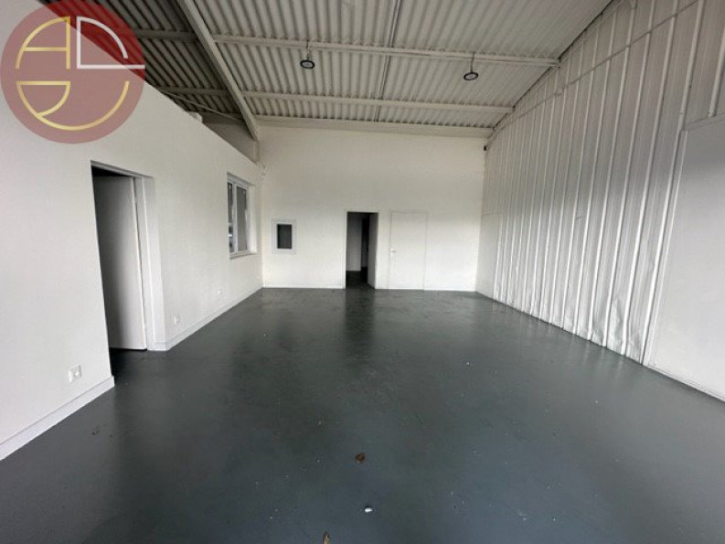 location Entrepot Saint-jory - Photo 4