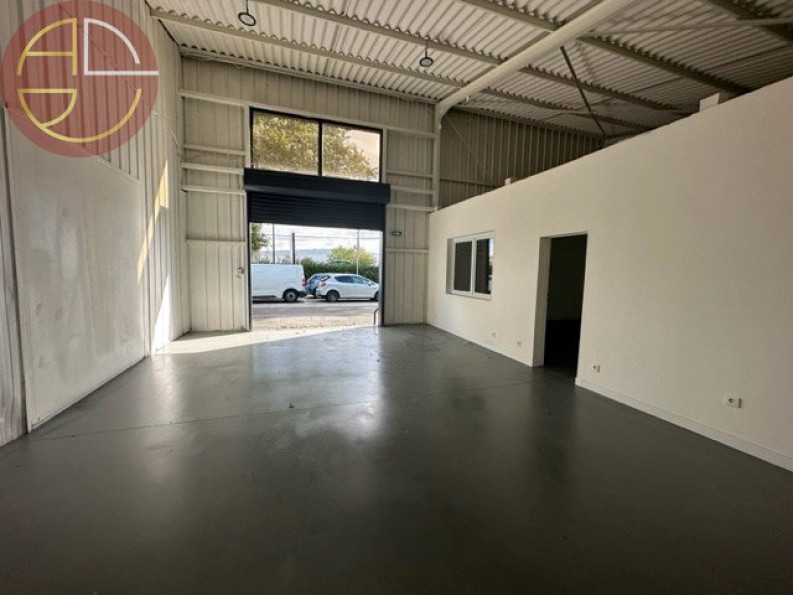 location Entrepot Saint-jory - Photo 3