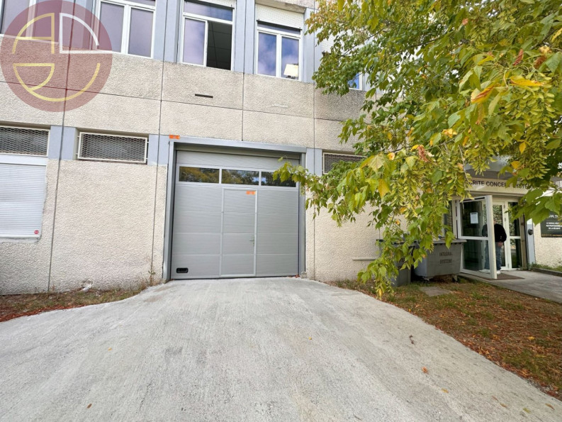 location Entrepot L'union - Photo 2