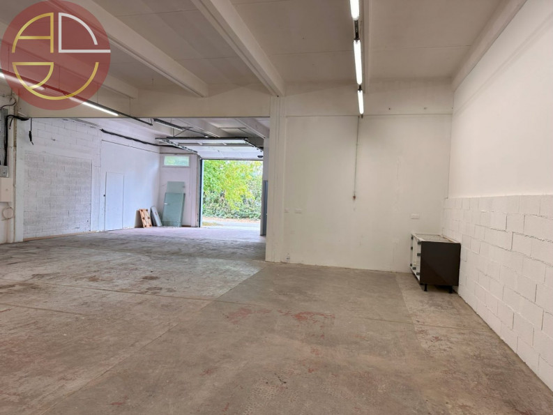 location Entrepot L'union - Photo 4