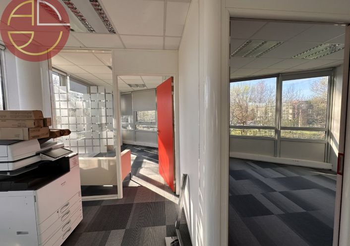 location Bureau Labege