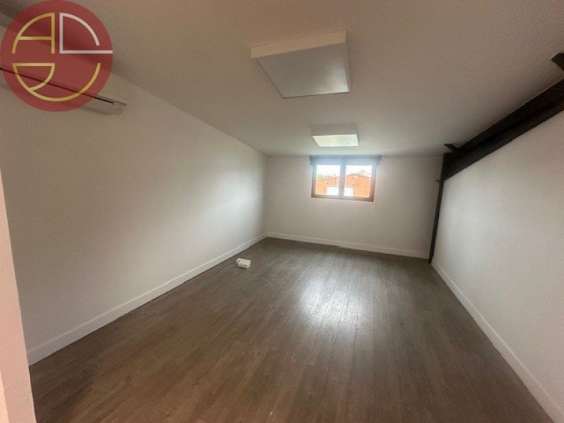 location Entrepot L'union - Photo 4