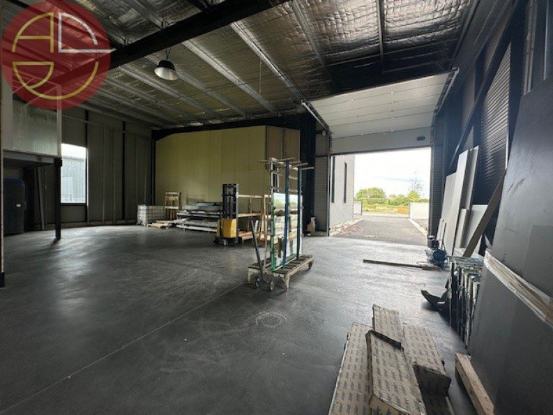 location Entrepot Pibrac - Photo 3