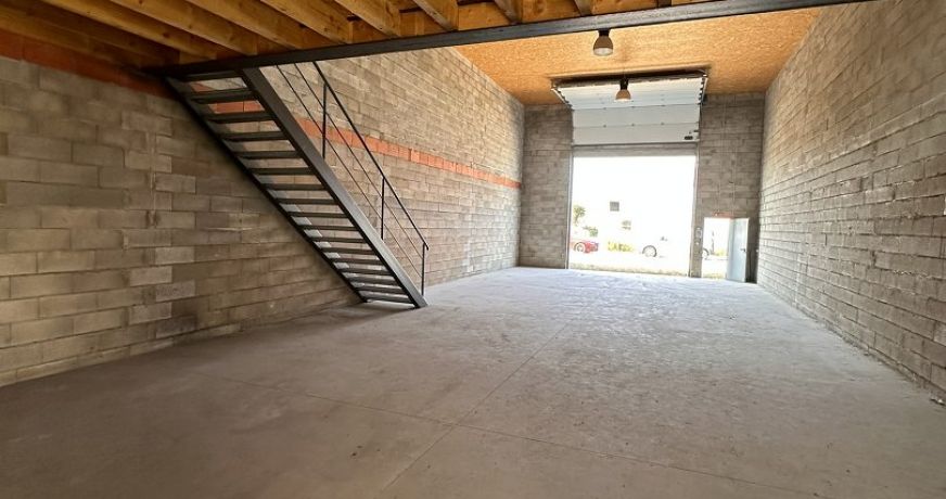 location Entrepot Noe