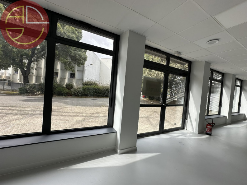 location Local commercial Labege - Photo 1