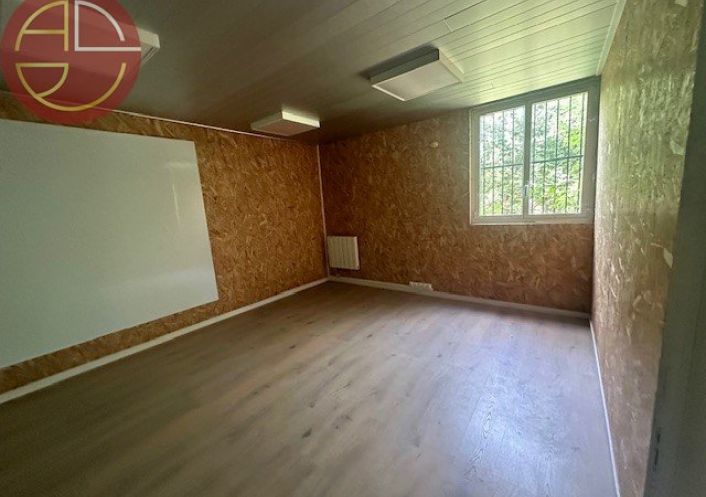 location Entrepot Launaguet