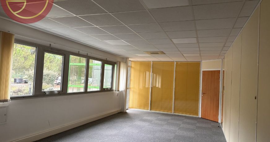 location Bureau Castelnau-d'estretefonds