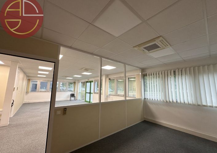 location Bureau Castelnau-d'estretefonds