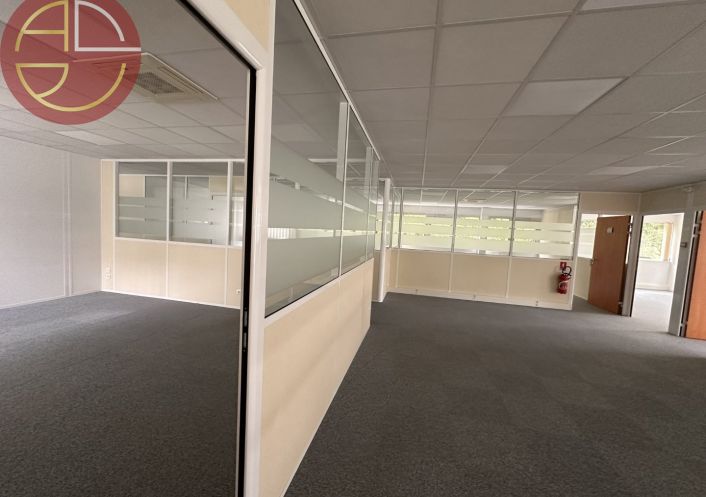 location Bureau Castelnau-d'estretefonds