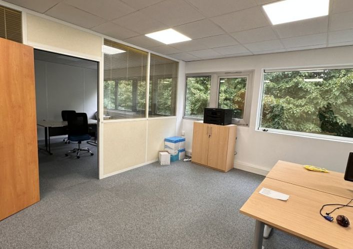 location Bureau Castelnau-d'estretefonds