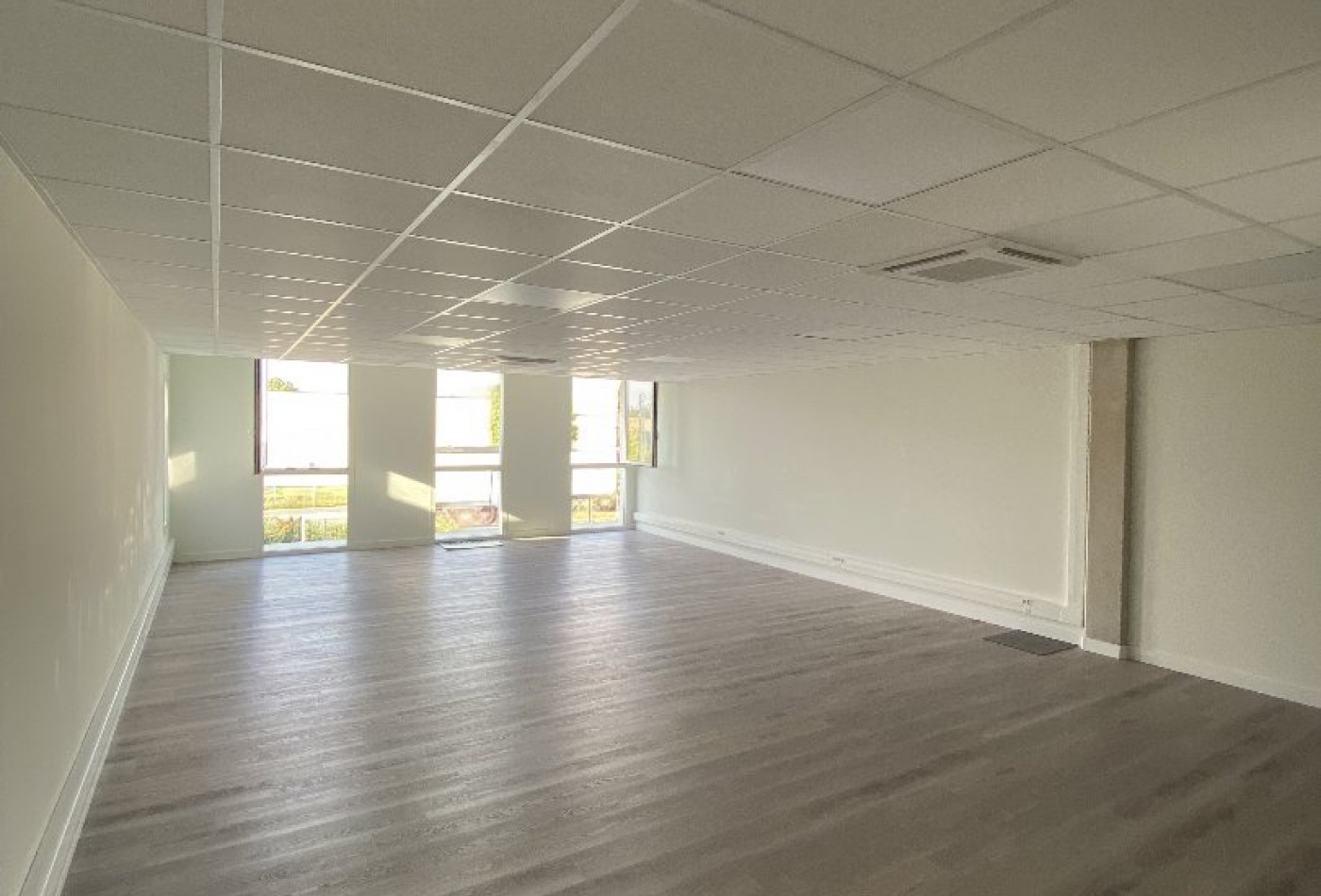 location Bureau Portet-sur-garonne - Photo 1