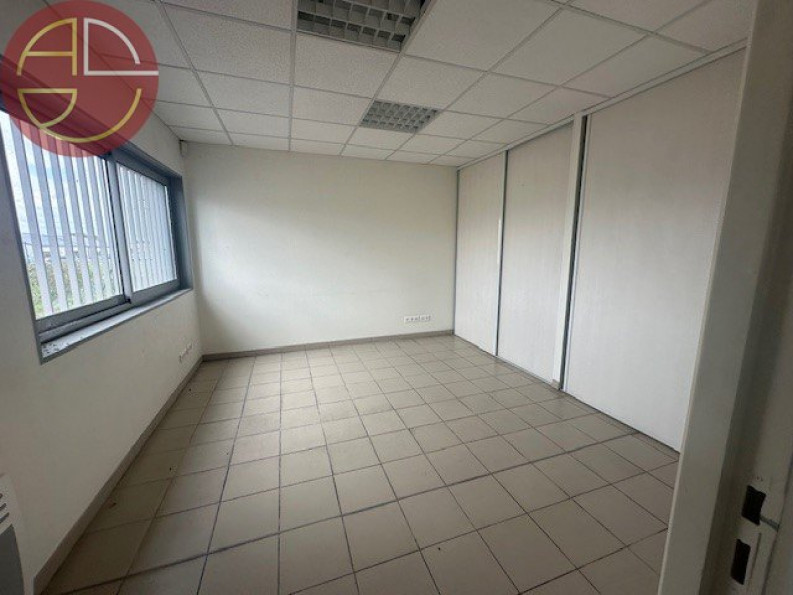 location Entrepot Colomiers - Photo 4