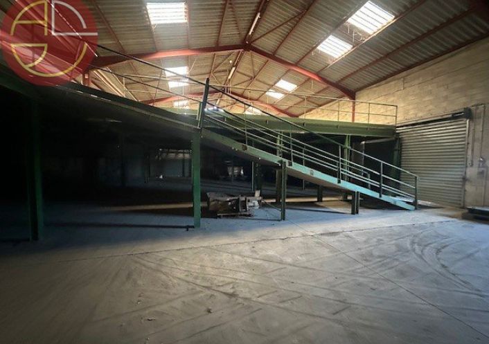 location Entrepot Labarthe-sur-leze