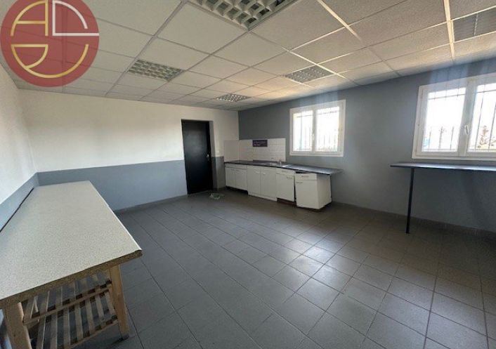 location Entrepot Labarthe-sur-leze
