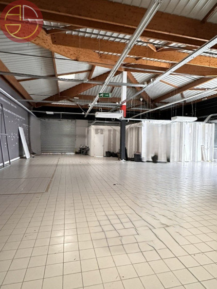 location Local commercial Portet-sur-garonne - Photo 3