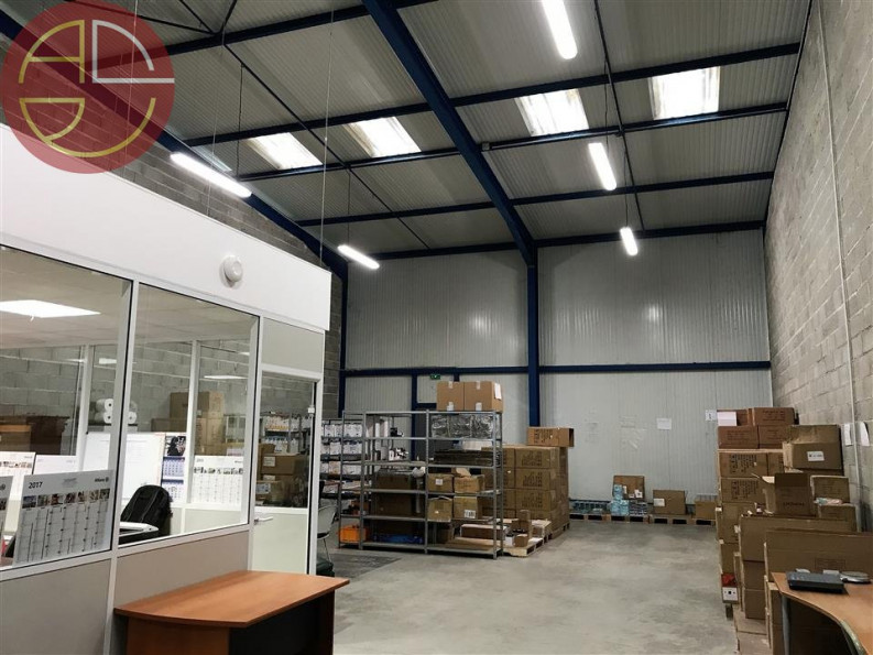 location Entrepot Escalquens - Photo 1