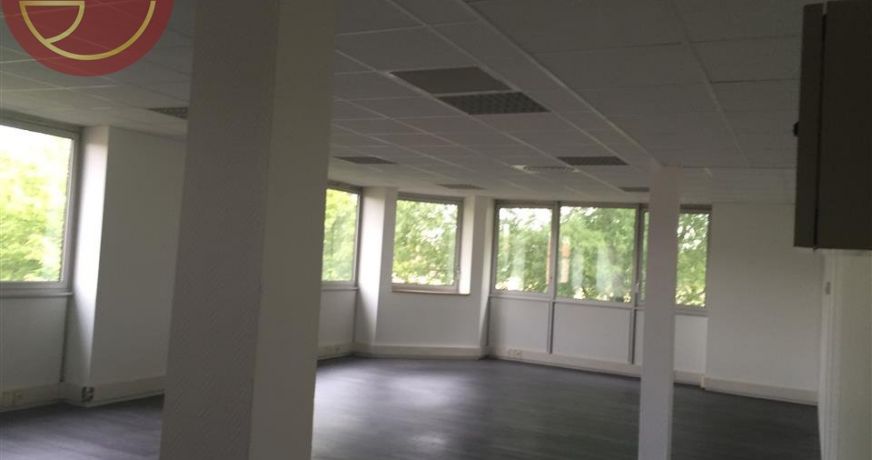 location Bureau Labege