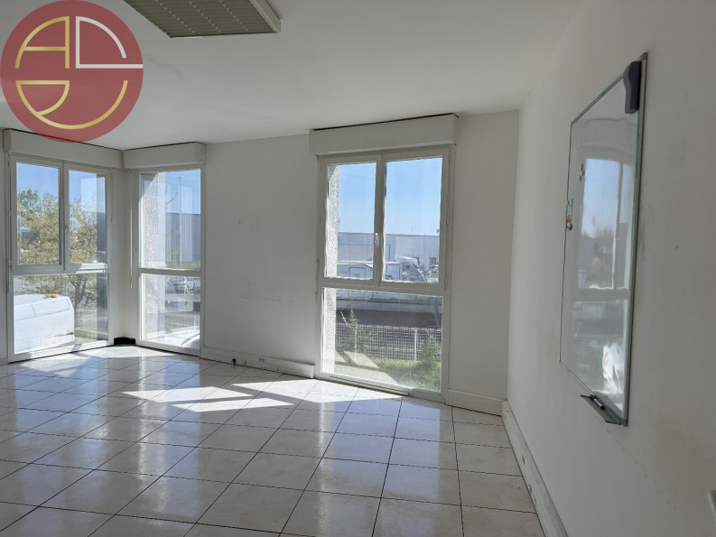 location Entrepot Tournefeuille - Photo 4