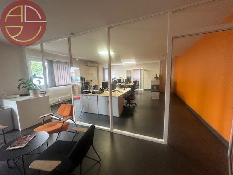 location Entrepot L'union - Photo 4