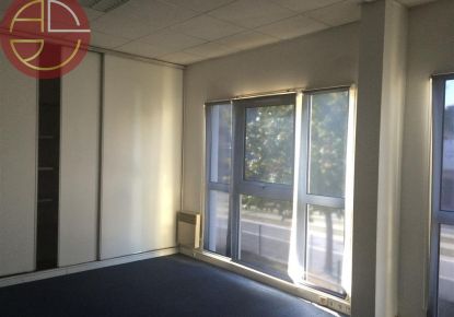 location Bureau Saint Jean