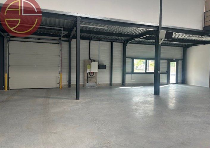 location Entrepot Launaguet