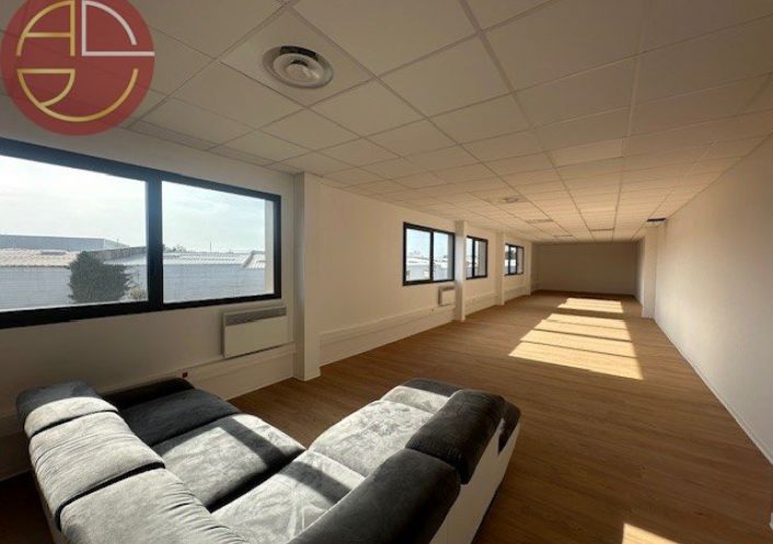 location Entrepot Launaguet