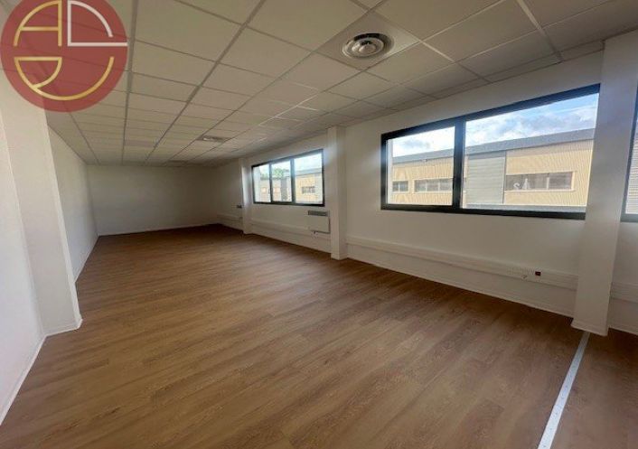 location Entrepot Launaguet