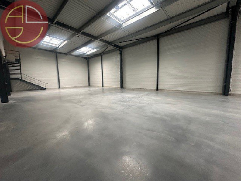 location Entrepot Launaguet - Photo 3