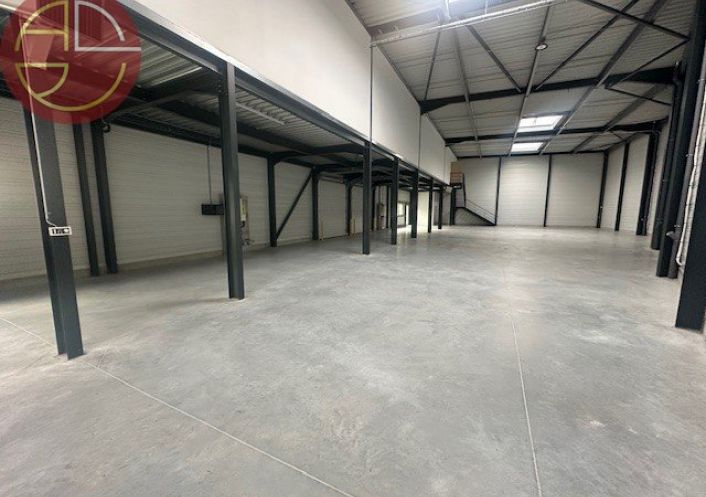 location Entrepot Launaguet