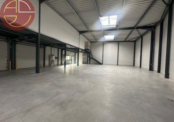 location Entrepot Launaguet