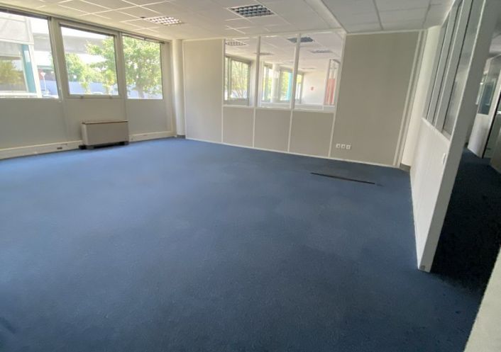 location Bureau Labege