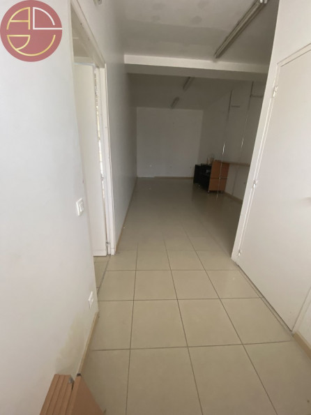 location Local commercial Leguevin - Photo 4