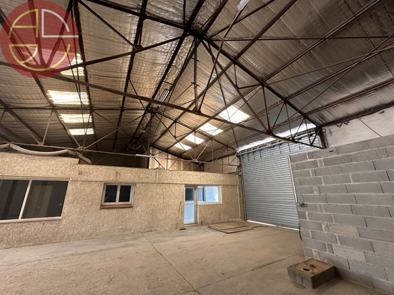 location Entrepot L'isle-jourdain - Photo 3