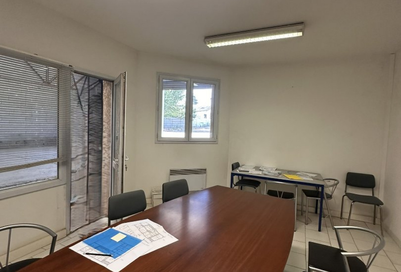 location Entrepot L'isle-jourdain - Photo 5