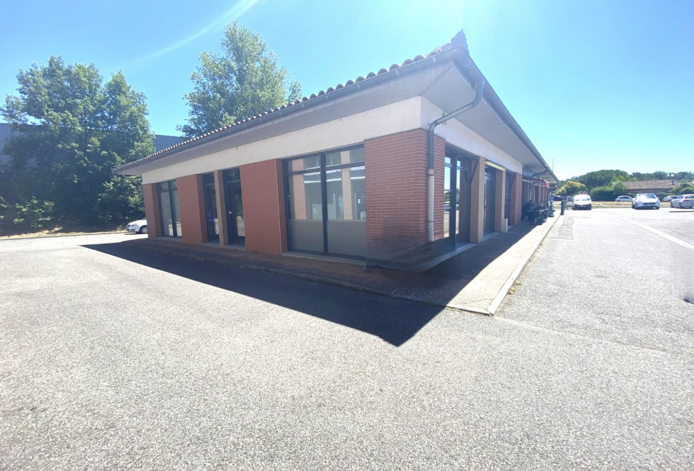 location Local commercial Cornebarrieu - Photo 5