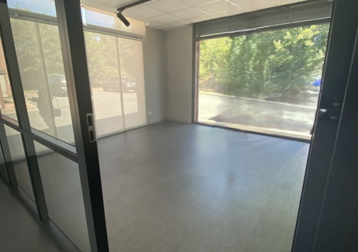 location Local commercial Cornebarrieu