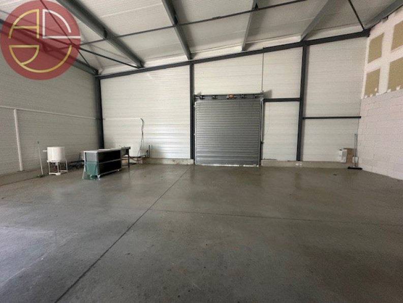 location Entrepot L'union - Photo 4