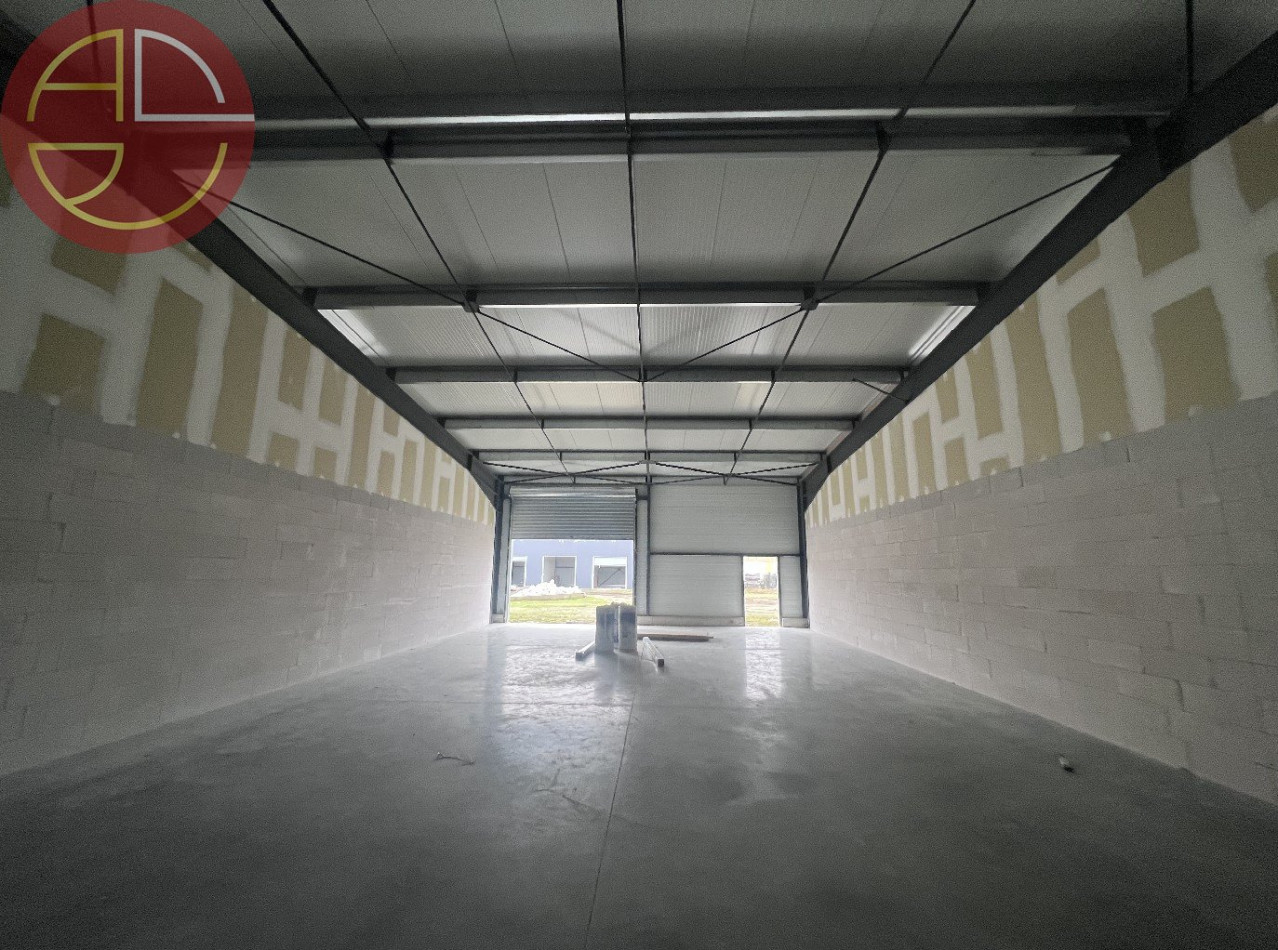 location Entrepot L'union - Photo 1