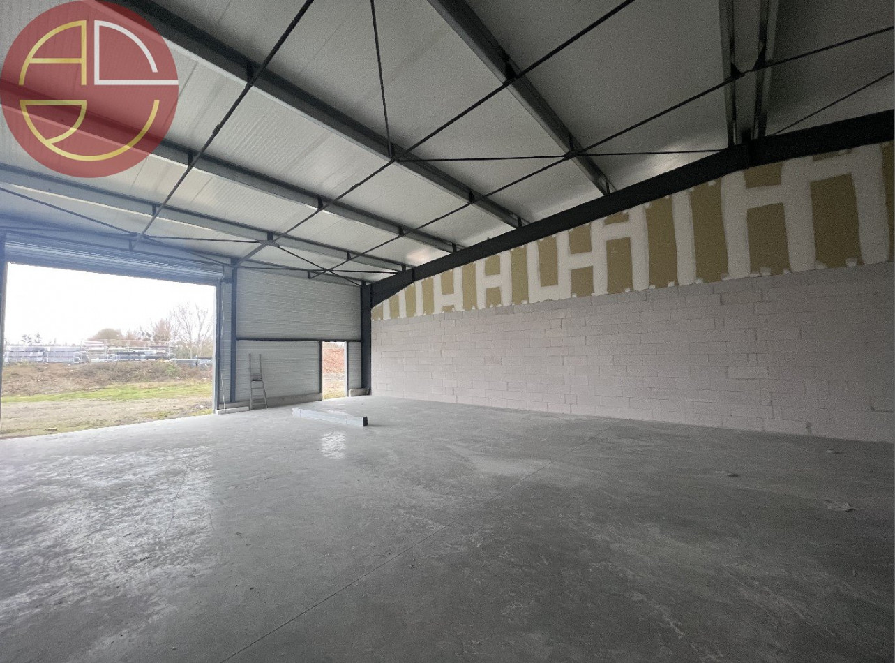 location Entrepot L'union - Photo 2