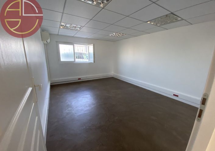 location Entrepot Castelnau-d'estretefonds