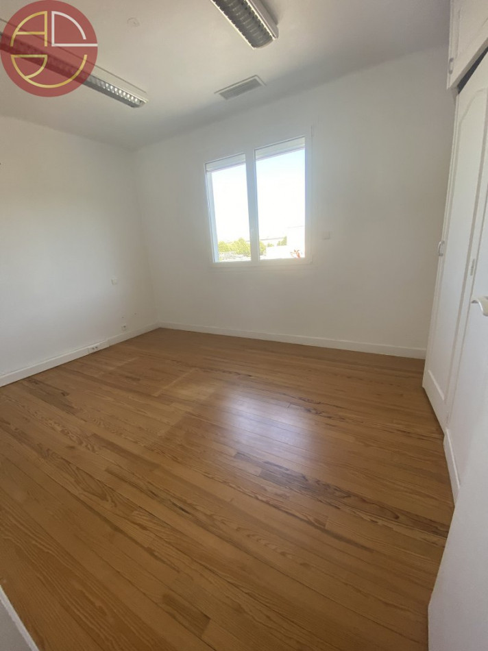 location Entrepot Castelnau-d'estretefonds - Photo 6