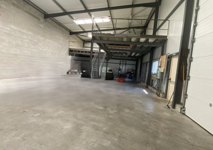 location Entrepot Castelnau-d'estretefonds