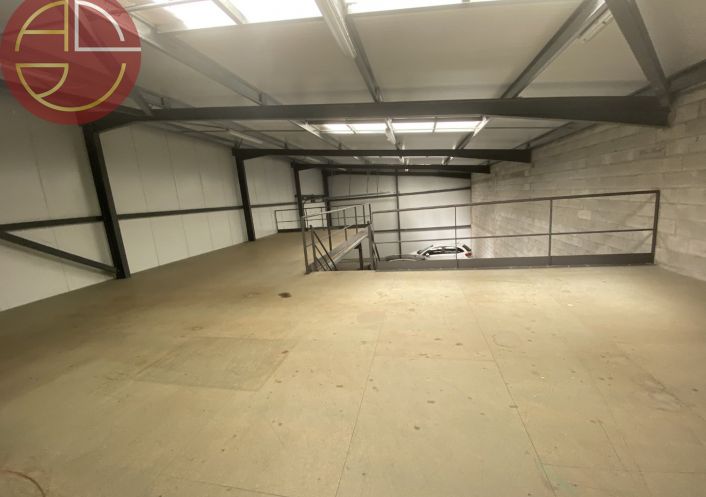 location Entrepot Castelnau-d'estretefonds