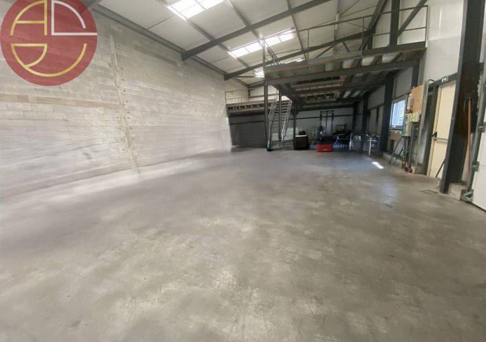 location Entrepot Castelnau-d'estretefonds