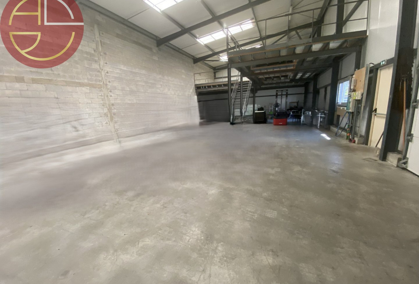 location Entrepot Castelnau-d'estretefonds - Photo 1