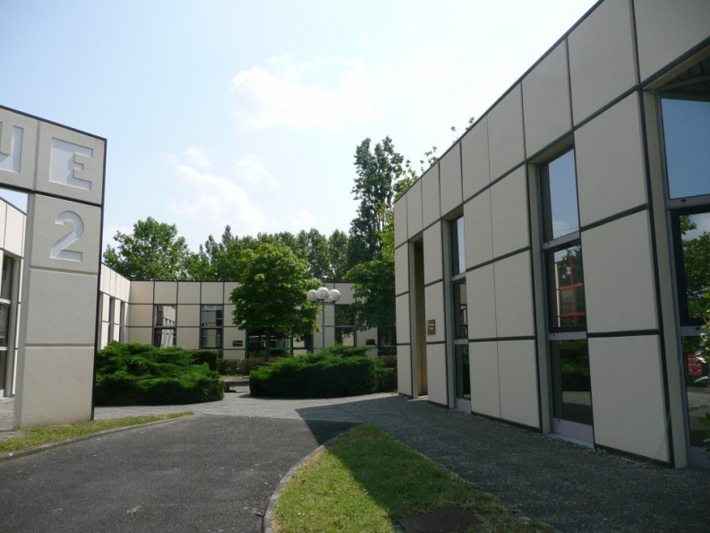 location Bureau Labege - Photo 1