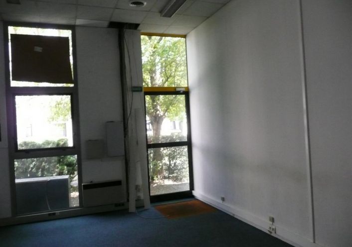 location Bureau Labege