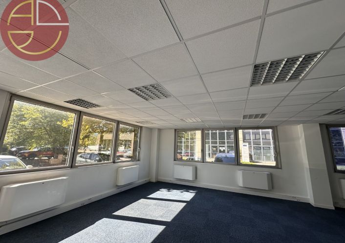 location Bureau Labege