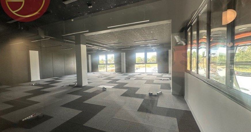 location Bureau Labege